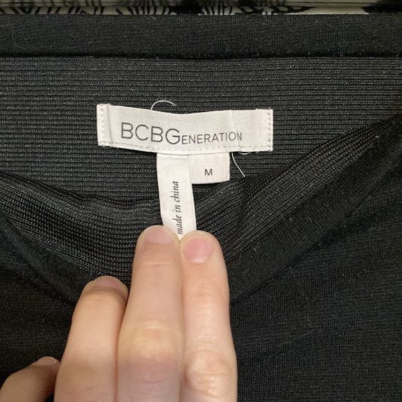 BCBG pencil skirt - Picture 2 of 4